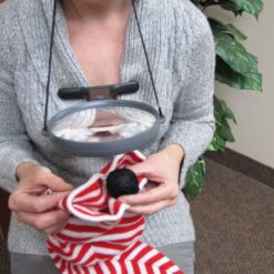 Alternative view of แว่นขยายคล้องคอ Carson 2x รุ่น HF-66 Magnishine