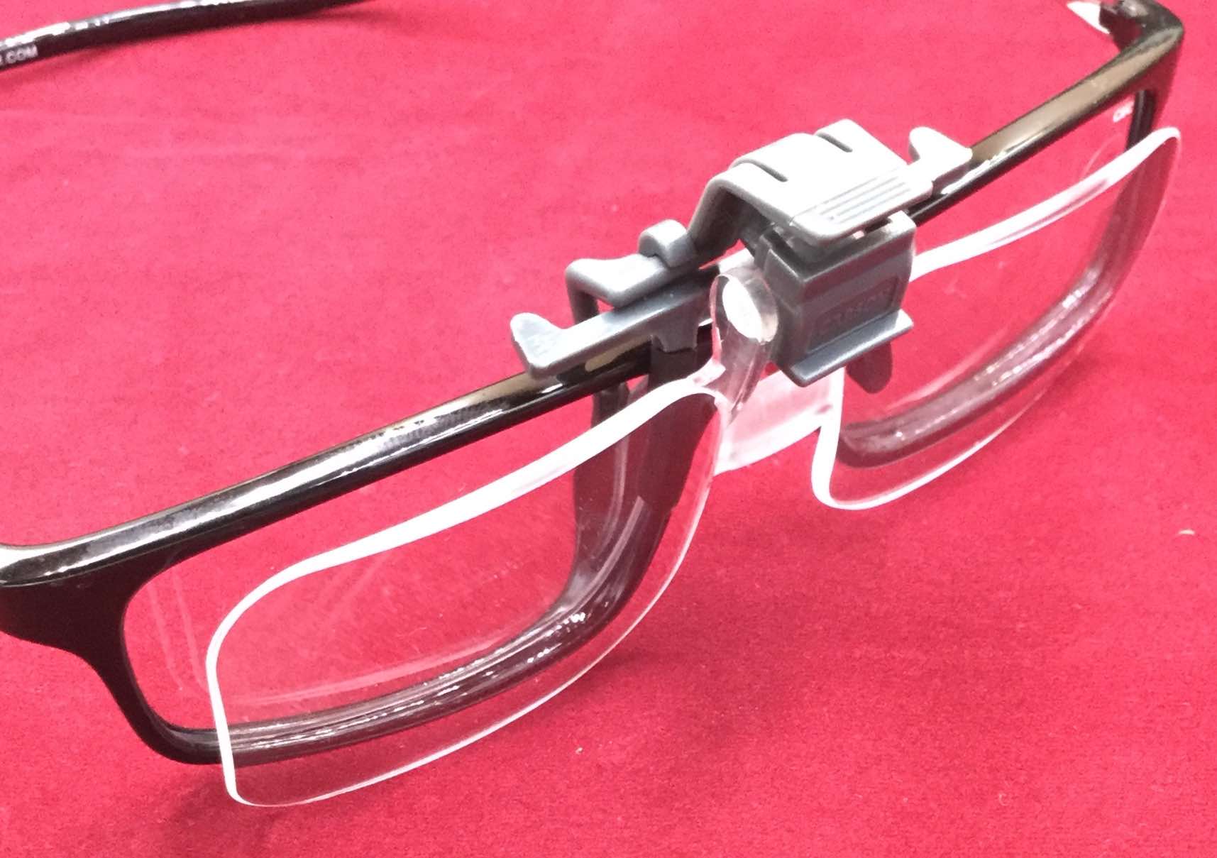 Carson Clip&Flip Glasses, Magnifying, +3.00