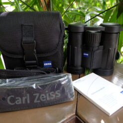 กล้องสองตา Zeiss Victory FL 8x32